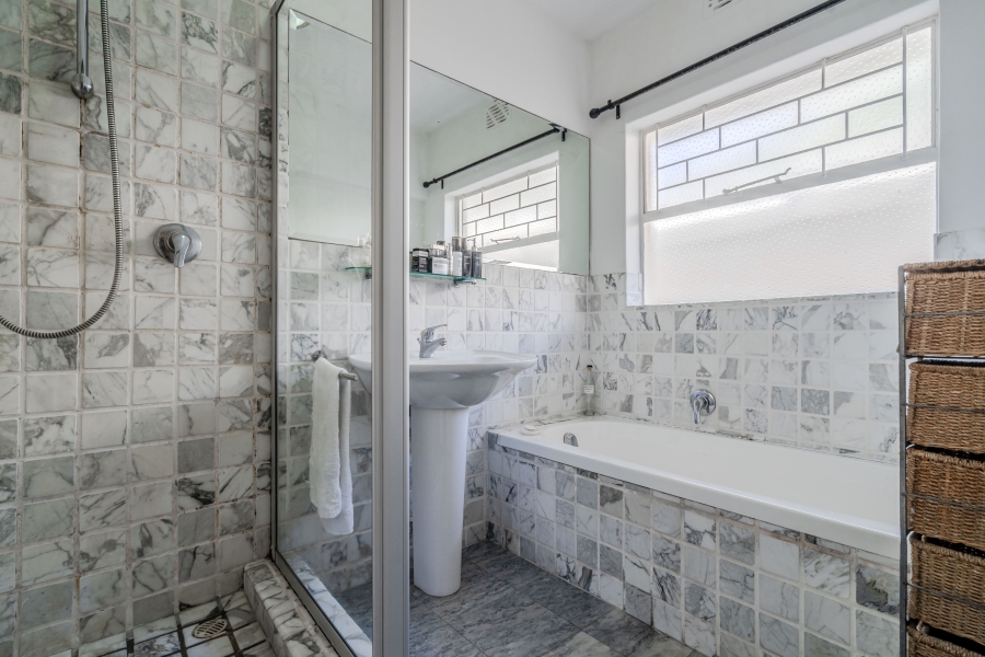 To Let 3 Bedroom Property for Rent in Camps Bay Western Cape